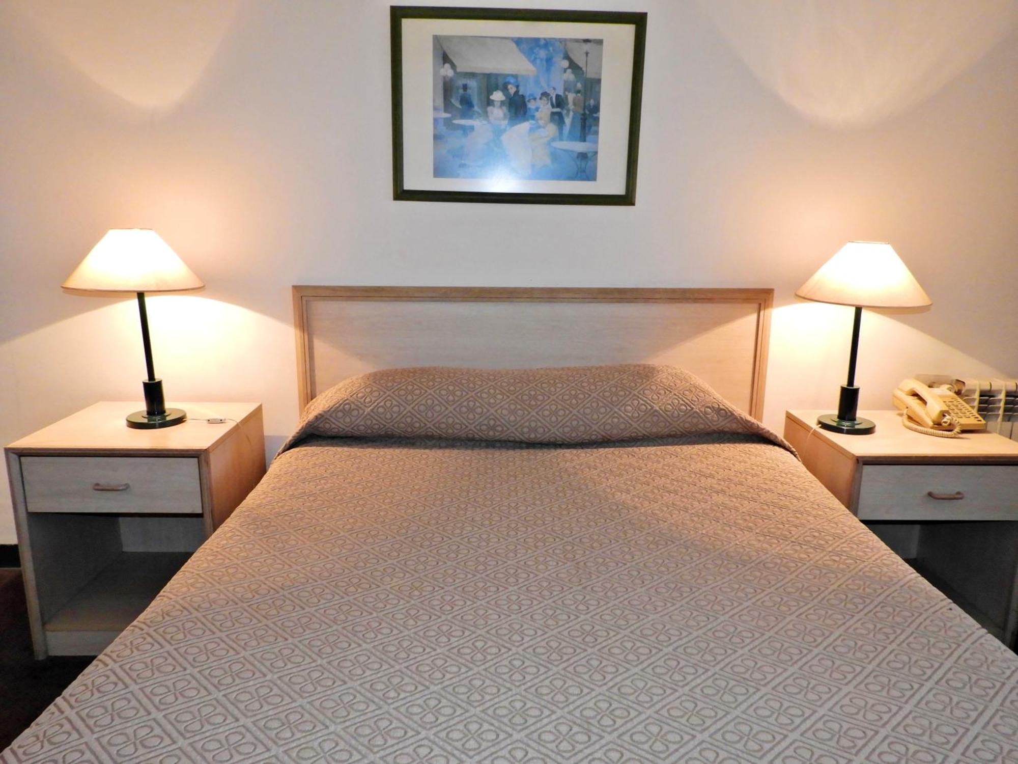 Hotel Tres Cruces Montevideo Bagian luar foto