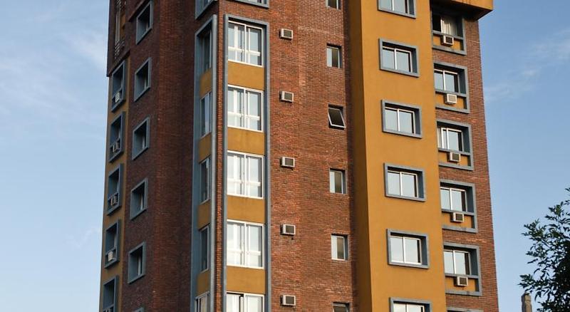 Hotel Tres Cruces Montevideo Bagian luar foto