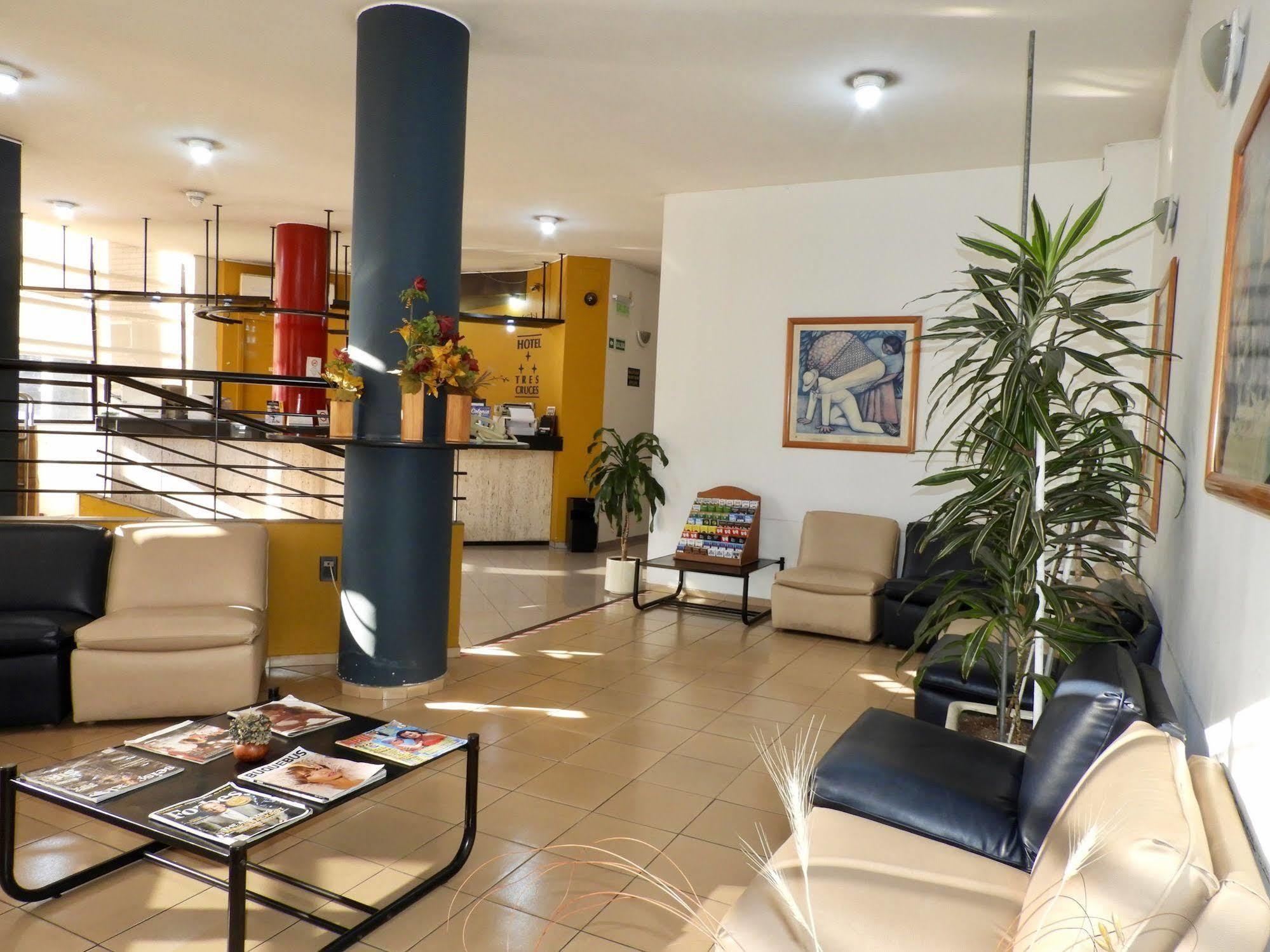 Hotel Tres Cruces Montevideo Bagian luar foto