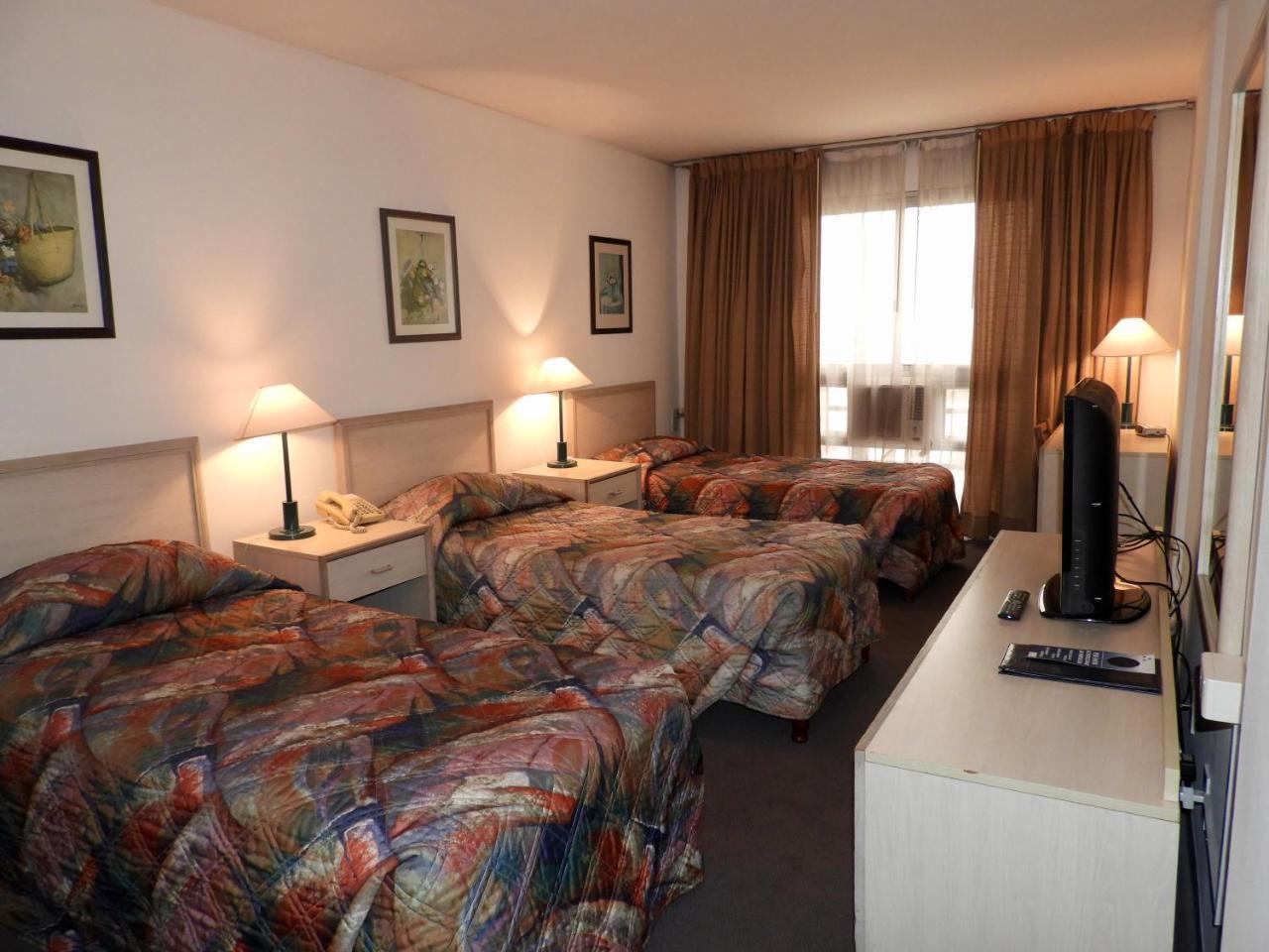 Hotel Tres Cruces Montevideo Bagian luar foto