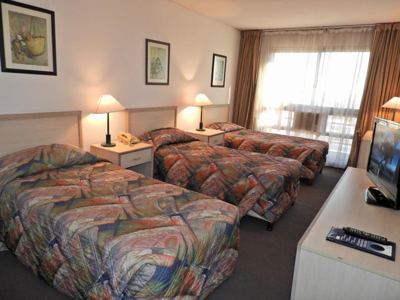 Hotel Tres Cruces Montevideo Bagian luar foto
