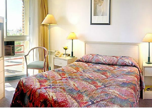 Hotel Tres Cruces Montevideo Bagian luar foto