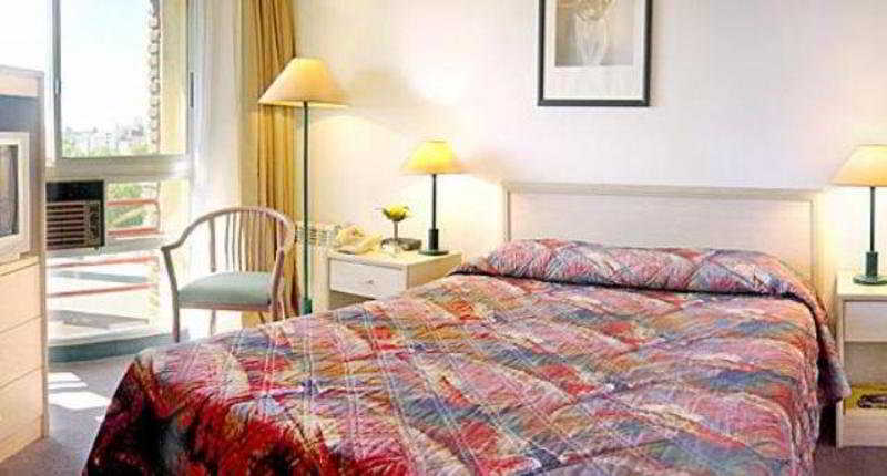 Hotel Tres Cruces Montevideo Bagian luar foto