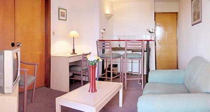 Hotel Tres Cruces Montevideo Bagian luar foto
