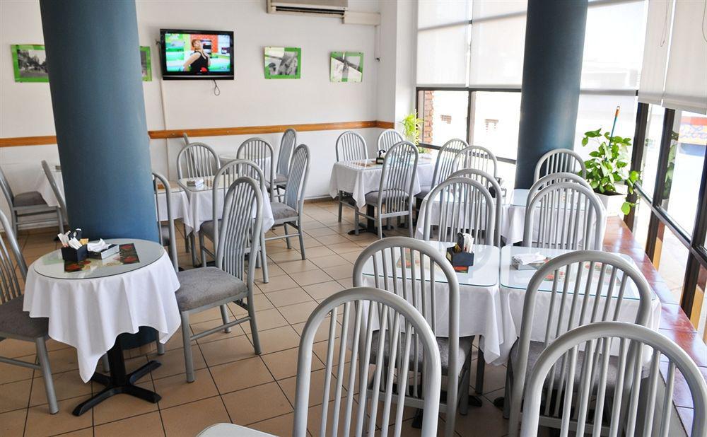 Hotel Tres Cruces Montevideo Bagian luar foto